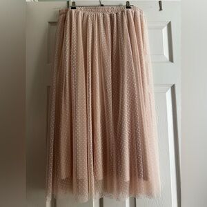 H&M Women’s Light Pink A-Line Skirt with Dots. Size large.
